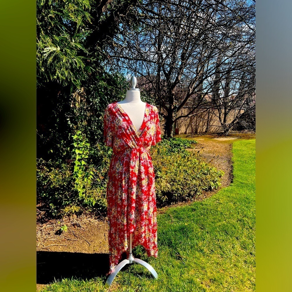 Floral🌻 Red Dress